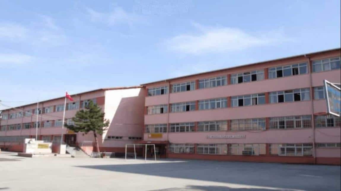 Ankara Anadolu Lisesi Fotoğrafı